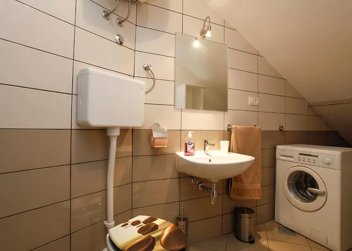 Piranesi With A Parking Space * Pula