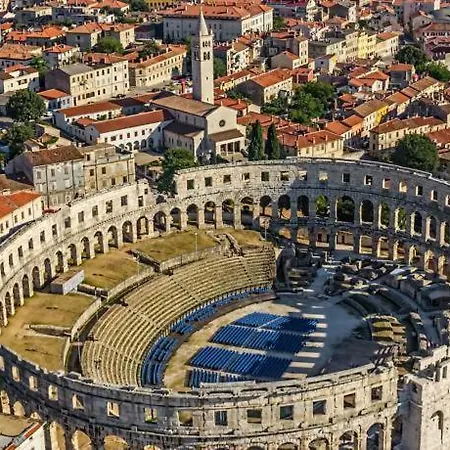 Апартаменти Piranesi With A Parking Space *