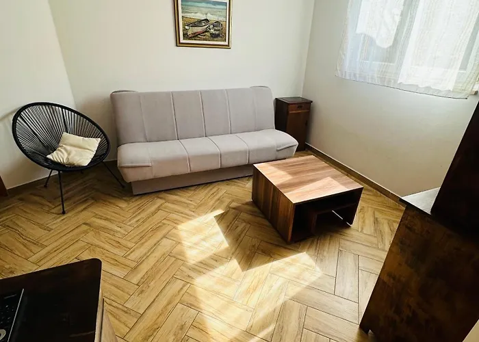 Piranesi Apartment *