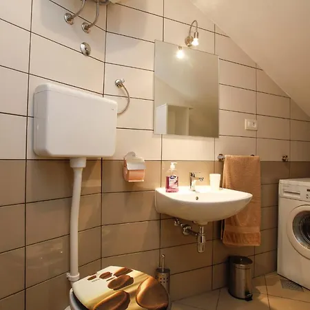 Piranesi With A Parking Space * Pola